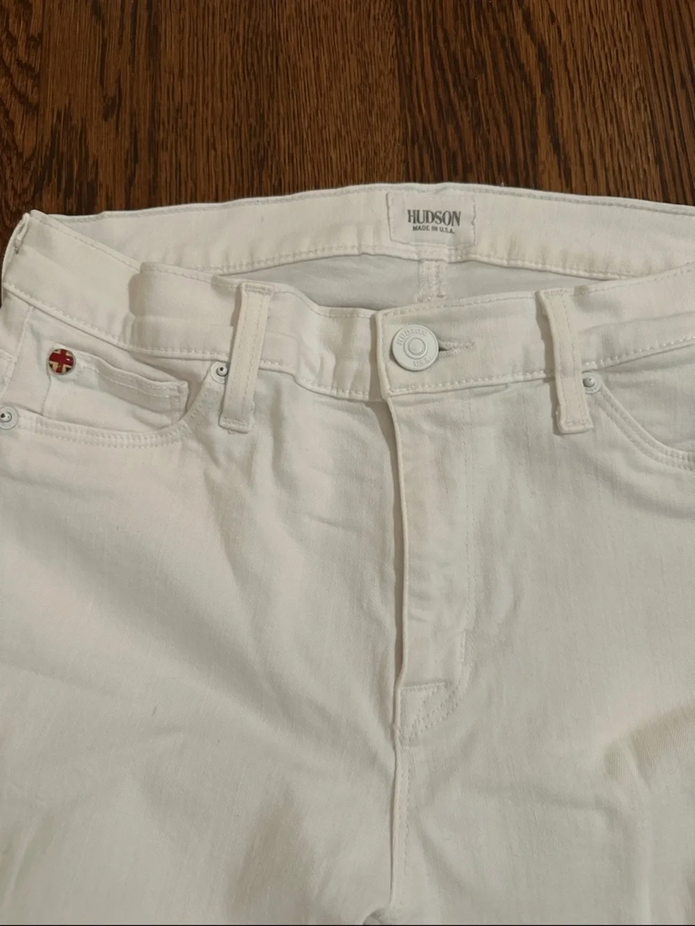 Hudson Jeans White Skinny Jeans with Frayed Ankles